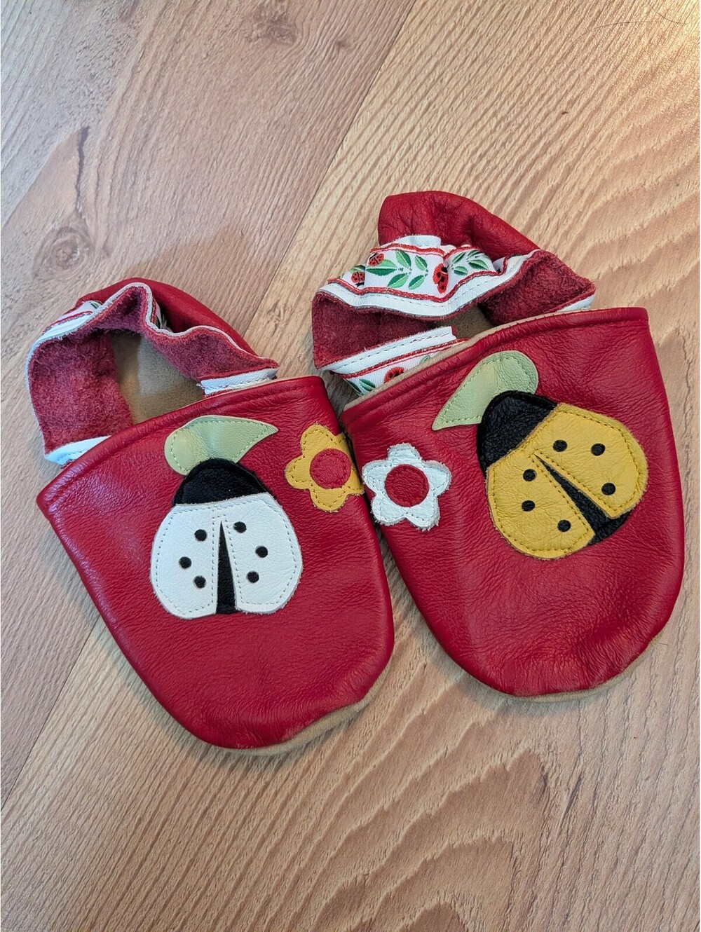 Cade & Co Red Leather Ladybug Baby Soft Sole Shoes Size XXL 8.5-10C 2-3Yrs